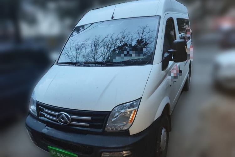 Used SAIC MAXUS Xintu V80 2019 2.5T Classic Edition 6-Speed Manual – Aoyuntong Modified Version Short Wheelbase Mid-Height Roof 5/6 Seats