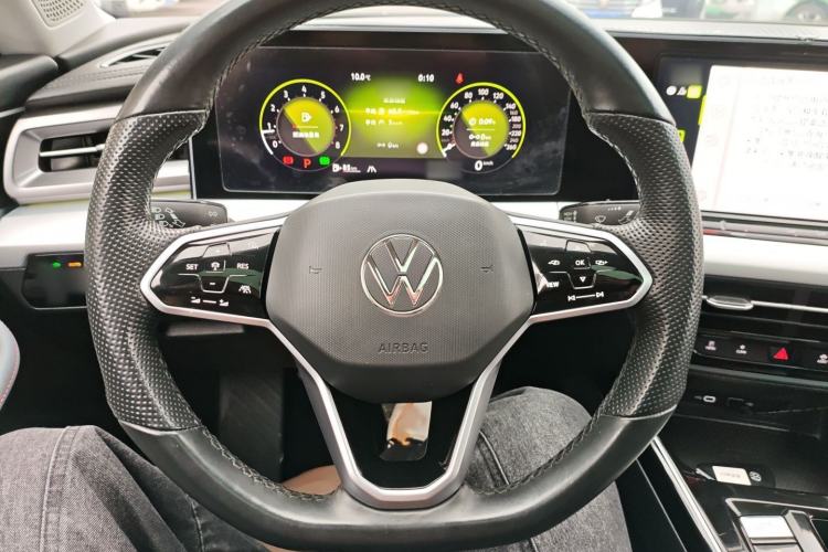 Used Volkswagen Lamando 2023 Lavida L 280TSI DSG Cool & Spicy Edition
