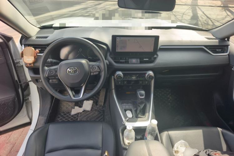 Used Toyota RAV4 2023 2.0L CVT Two-Wheel Drive 20th Anniversary Platinum Edition