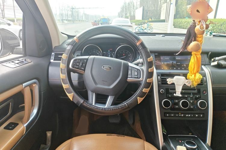 Used Land Rover Discovery Sport 2018 240 PS HSE LUXURY Edition Steering Wheel