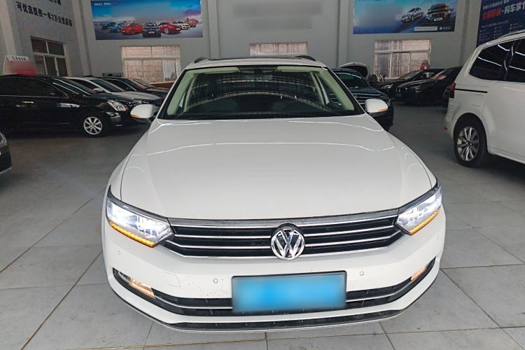 Used Volkswagen Variant 2018 380TSI Two-Wheel Drive Comfort Edition
