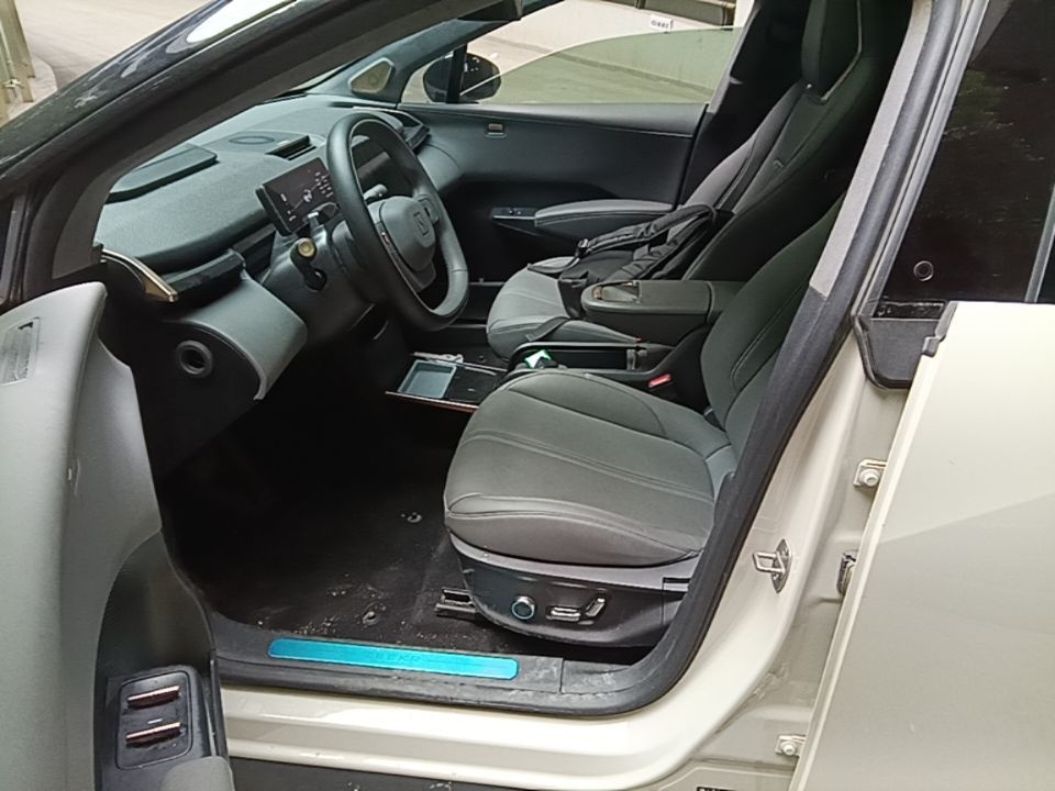 Zeekr X 2023 Rear-Drive ME Version 5 Seats — снимка 17