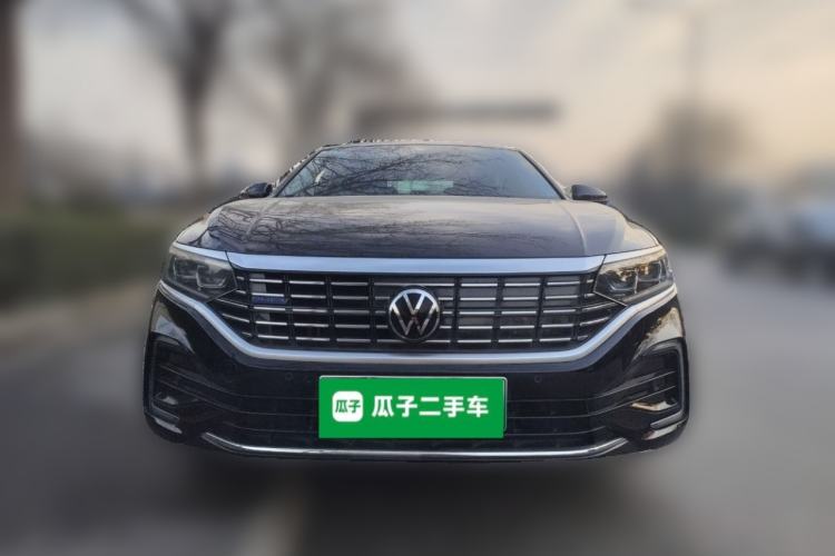 Used Volkswagen Passat New Energy 2022 430 PHEV Hybrid Luxury Edition Front