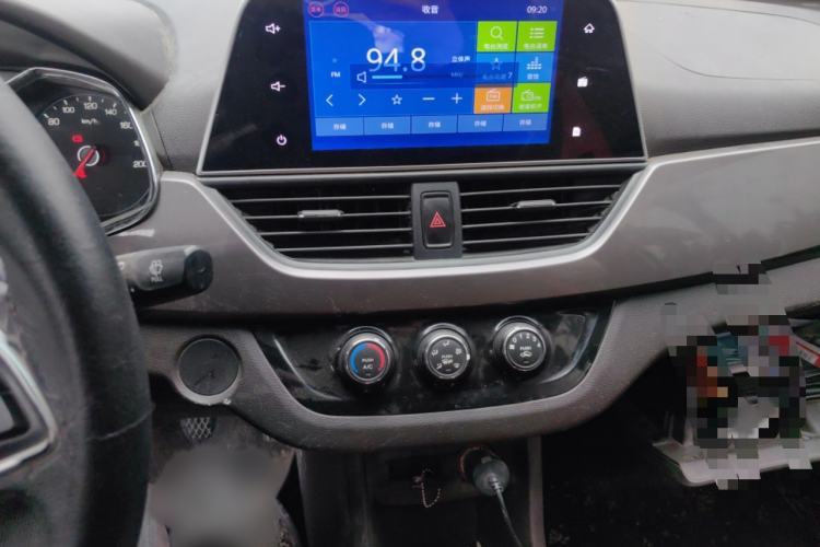 Used Baojun 310W 2017 1.5L Manual Fashion Model China V