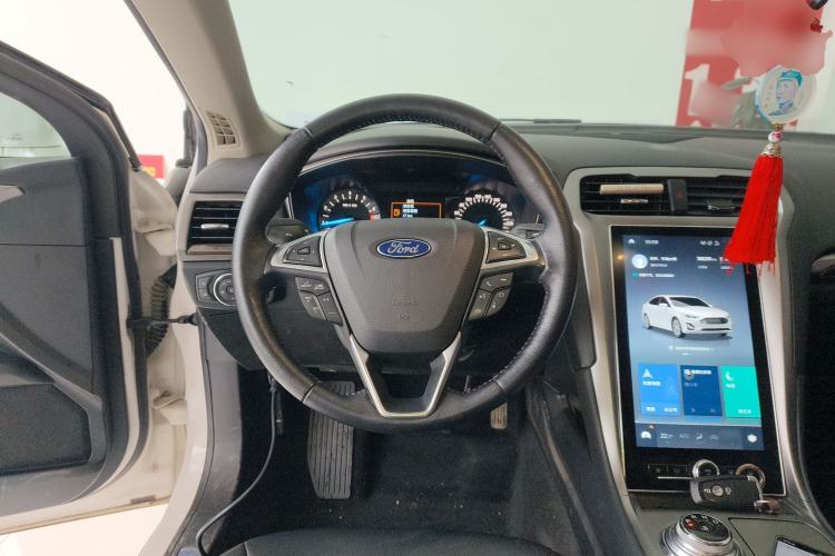 Used Ford Mondeo 2020 EcoBoost 180 Stylish Model Steering Wheel