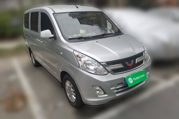 Used Wuling Rongguang V 2018 1.5L Standard Version
