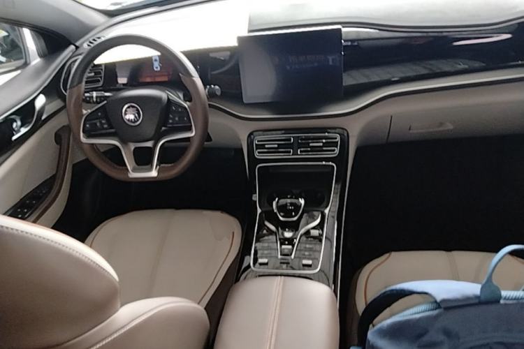Used BYD Qin PLUS 2024 Honor Edition EV 420KM Leading Model
