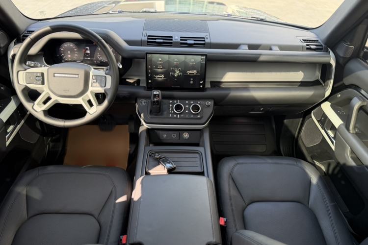 Used Land Rover Defender 2024 110 3.0T P400 X-DYNAMIC HSE Exterior 12