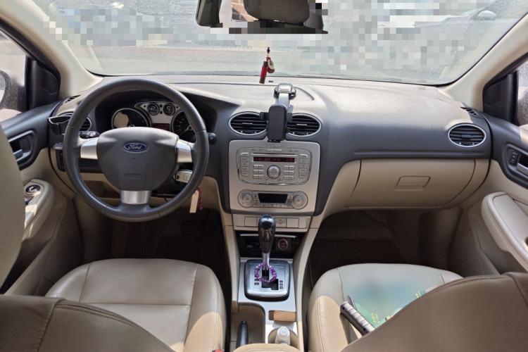 Used Ford Focus 2013 Sedan Classic 1.8L Automatic Fashion Edition
