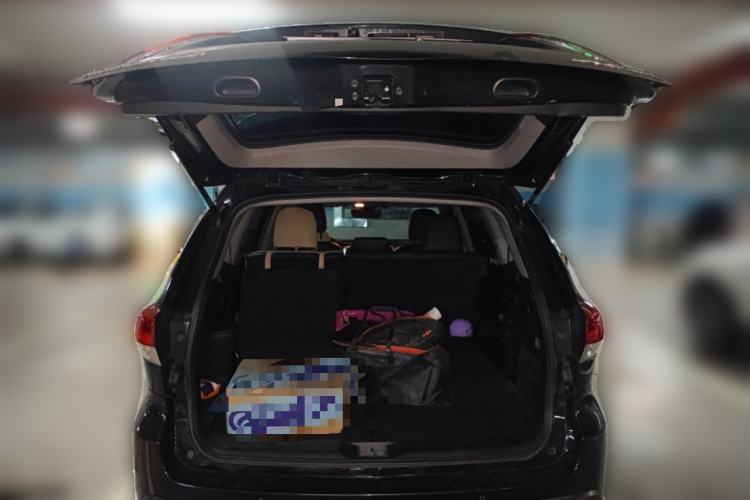 Used Toyota Highlander 2018 2.0T Four-Wheel Drive Luxury Version 7 Seats China VI Standard
