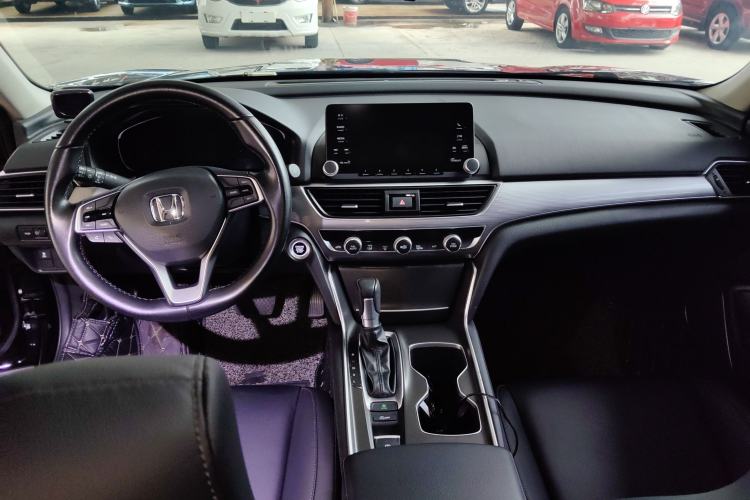 Used Honda Accord 2018 260TURBO Elite Edition China VI Center Console