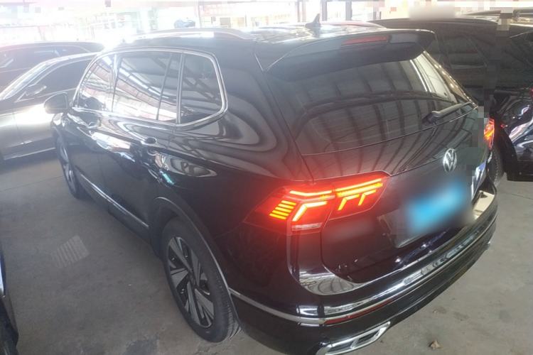 Used Volkswagen Tiguan L 2023 Restyled 330TSI Automatic Two-Wheel Drive R-Line Enhanced Comfort Version Rear Left 45 Deg