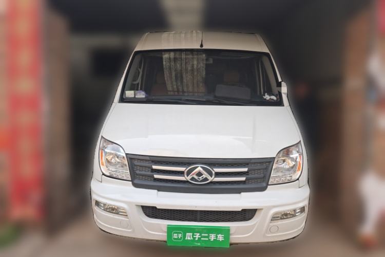 Used SAIC MAXUS Xintu V80 2021 2.0T Manual Classic Aoyuntong 127 PS Mid-axle Mid-roof 6/7/8/9-Seater Front