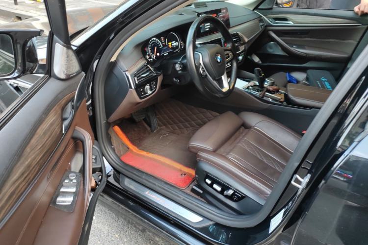 Used BMW 5 Series 2018 Revised 540Li Executive Edition Driver Seat