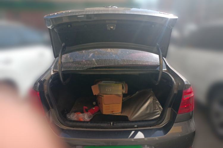 Used Volkswagen Bora 2015 Zhuihui Edition 1.6L Manual Comfort Model Trunk