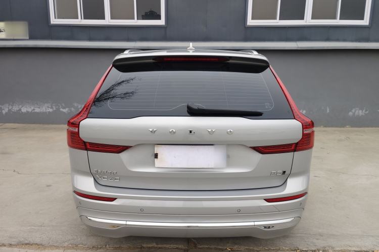 Used Volvo XC60 2023 B5 4x4 Smart Luxury Edition