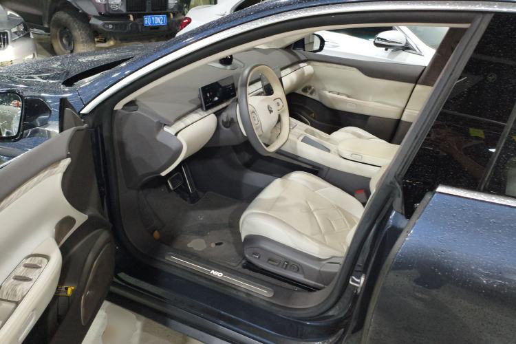 Used Nio ET7 2022 100 kWh Driver Seat