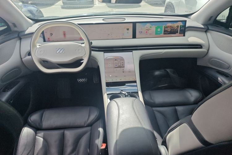 Used IM LS7 2023 90 kWh Elite Rear-Drive Version
