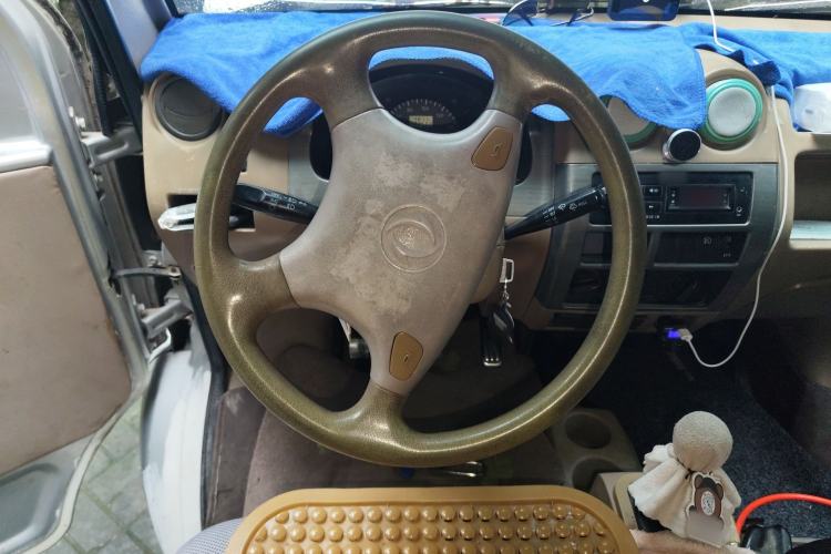 Used Dongfeng Xiaokang K07 2006 1.0L Standard Version BG10-01 Steering Wheel