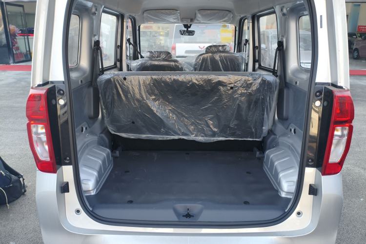 Used Wuling Zhiguang New Energy 2025 Comfort Model