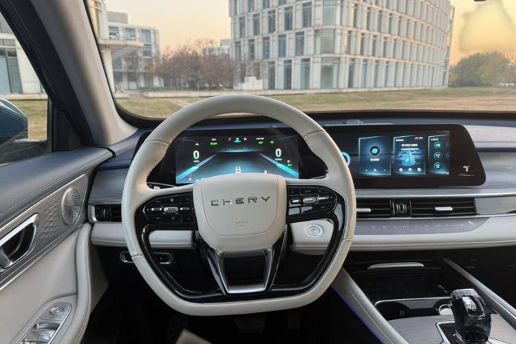 Used Chery Tiggo 7 PLUS New Energy 2023 1.5T Zhiyuan Trim
