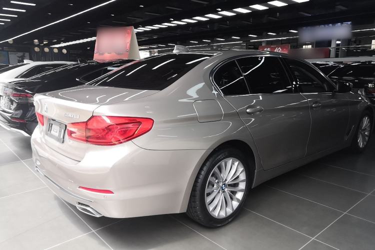 Used BMW 5 Series 2019 Facelifted 530Li Leading Edition Luxury Package
