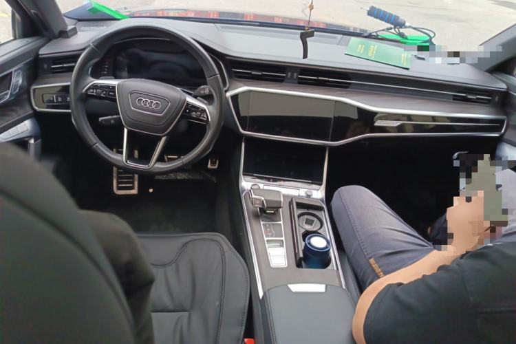 Used Audi A6L 2025 45 TFSI quattro Prestige Dynamic Edition Center Console