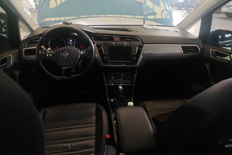 Used Volkswagen Touran 2021 Volkswagen Touran L 280TSI DSG Boundary Edition 7-Seater