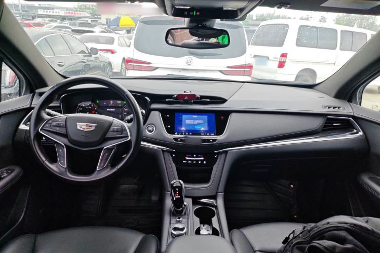 Used Cadillac XT5 2022 2.0T Four-Wheel Drive Luxury Version Center Console