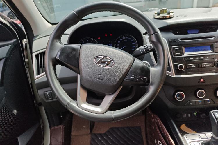 Used Hyundai ix25 2015 1.6L Automatic Two-Wheel Drive Smart GLS Trim Steering Wheel