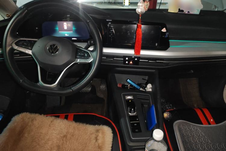 Used Volkswagen Golf 2021 280TSI DSG 30th Anniversary Edition Center Console