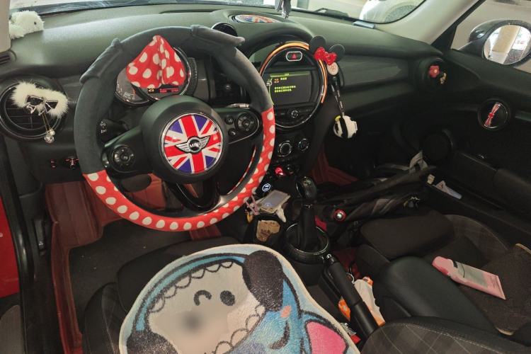 Used MINI 2016 1.5T COOPER Center Console