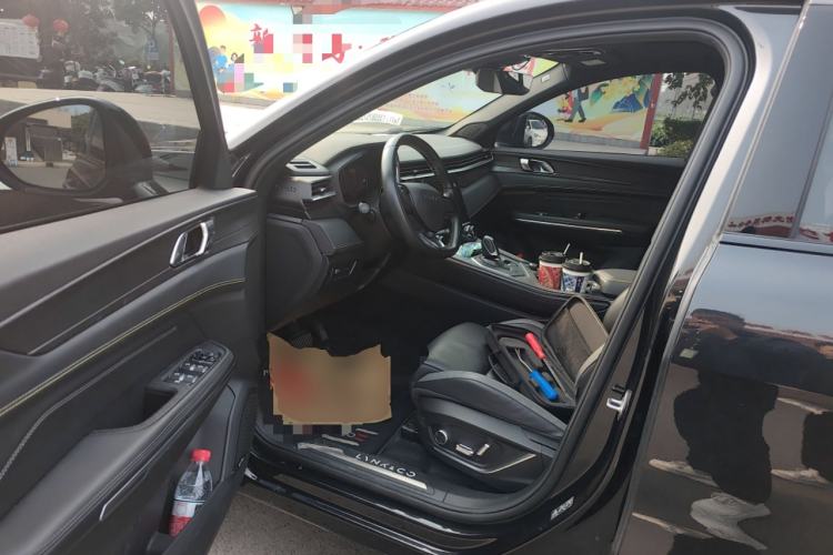 Used Lynk & Co 05 2023 2.0TD Two-Wheel Drive Shine Halo