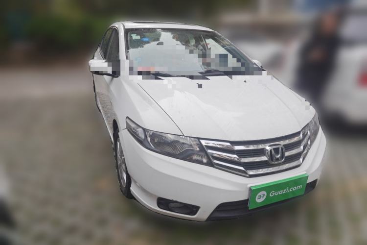 Used Honda City Classic 2012 1.5L manual Elite Edition Front Right 45 Deg
