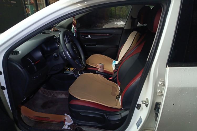 Used Kia KX Cross 2017 1.4L AT GLS Left Front Seat