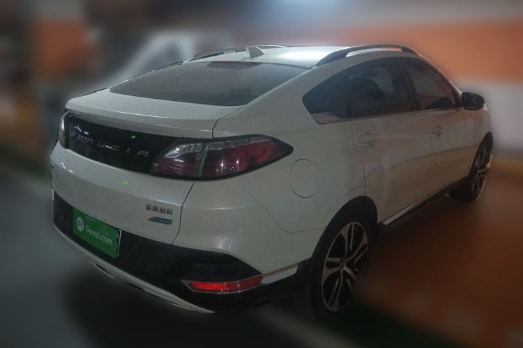 Used Venucia T90 2017 2.0L CVT Leading Edition