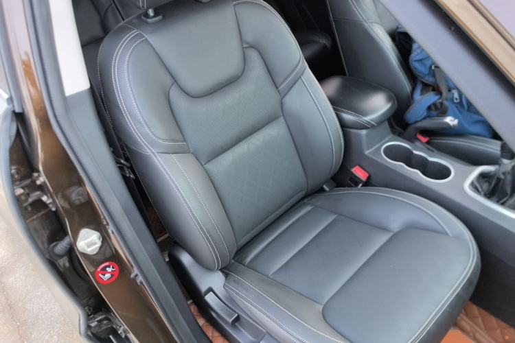 Used Geely Auto Vision X6 2016 1.8L Manual Luxury Model
