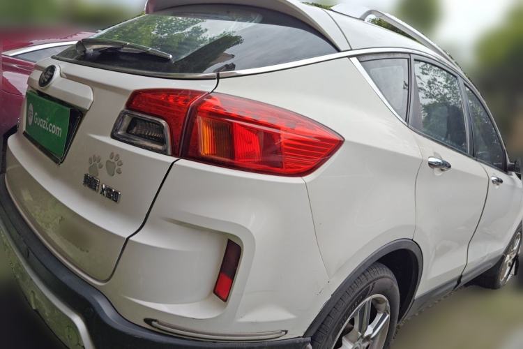 Used Bestune X80 2013 2.0L automatic comfort version
