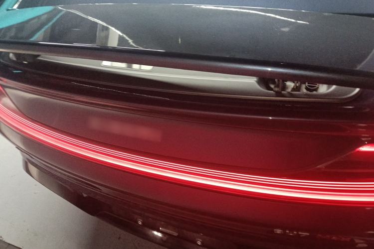 Used Xiaomi Auto SU7 2024 Four-Wheel Drive Ultra-Long Range Advanced Intelligent Driving Max Edition