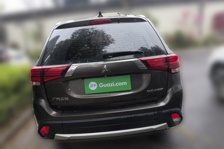 Used Mitsubishi Outlander 2017 2.0L Two-Wheel Drive Glory Edition 5 Seats