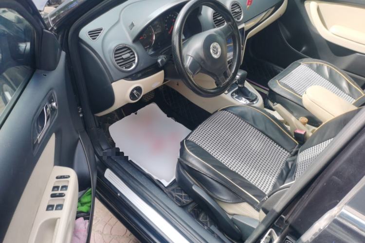 Used Volkswagen Lavida 2011 1.6L Automatic Premium Edition Driver Seat