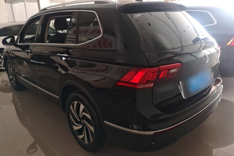 Used Volkswagen Tiguan L 2025 Model, Outstanding Version, 300TSI Automatic Two-Wheel Drive Longteng Edition Exterior 2