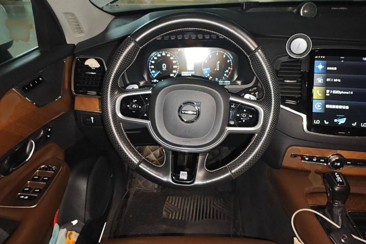 Used Volvo XC90 2019 T6 Zhiyi Edition 7-Seater China V Emission Standard
