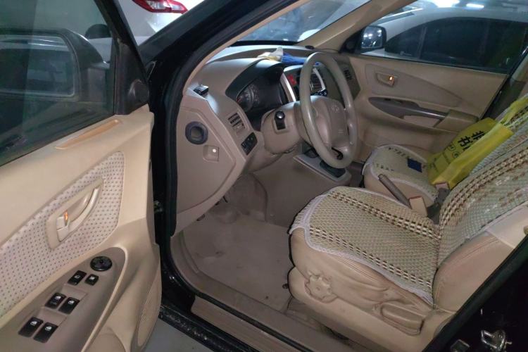 Used Hyundai Tucson 2013 2.0L Manual Two-Wheel Drive Fashion Edition