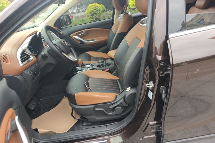 Used Soueast DX7 2017 1.5T Automatic Glory Edition
