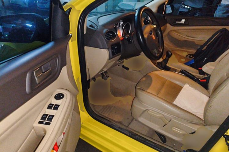 Used Ford Focus 2013 Hatchback Classic 1.8L Manual Fashion Edition Driver Seat