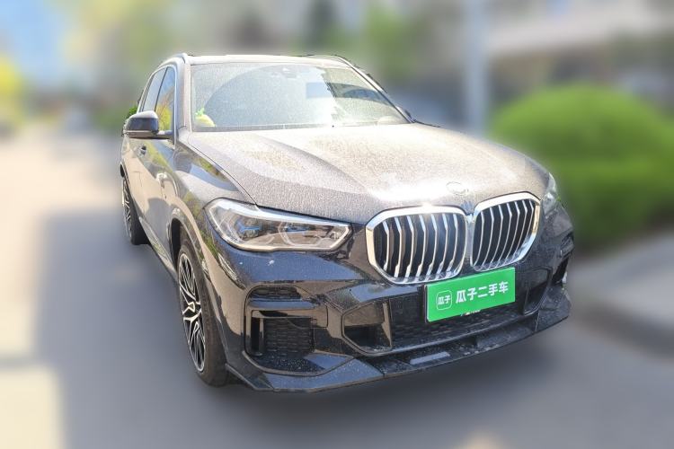 Used BMW X5 2022 xDrive 40Li M Sport Package Front Right 45 Deg
