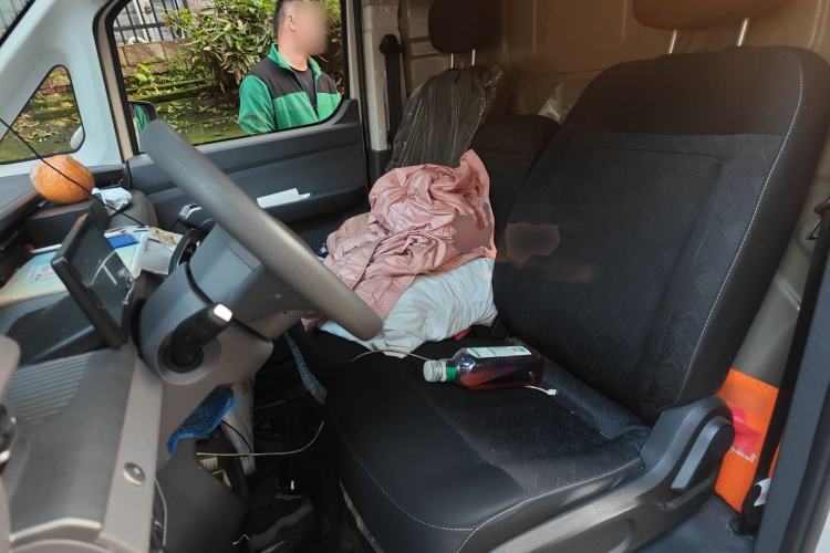 Used Foton Scenic i7 2025 Professional Logistics Short-Wheelbase Front-Wheel Drive Aiyike 41.86 kWh Zhiyuan Edition Flat Roof Single Tire 2 Seats Left Front Seat