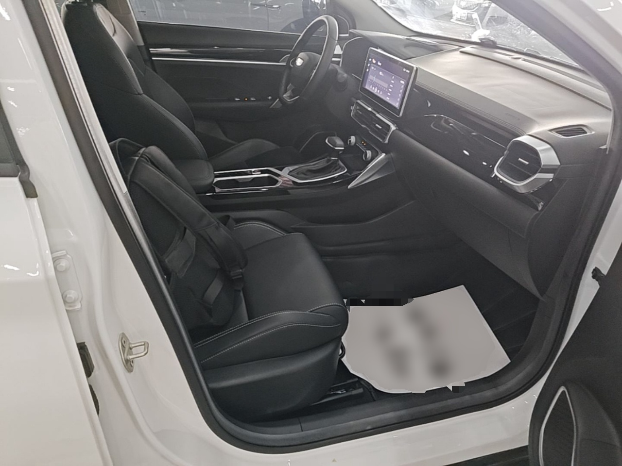 Geely Auto Coolray 2025 Model 1.5L CVT Superpower Edition MAX — снимка 19