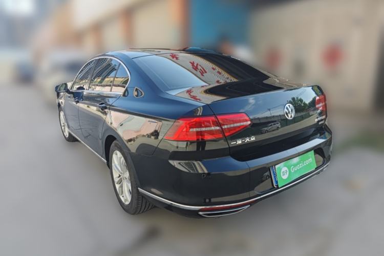 Used Volkswagen Magotan 2018 Facelift 330TSI DSG Luxury Model Rear Left 45 Deg